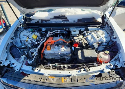 2025 Cadillac Lyriq Sport z USA, uszkodzony, nr VIN 1GYKPURL3SZ314436